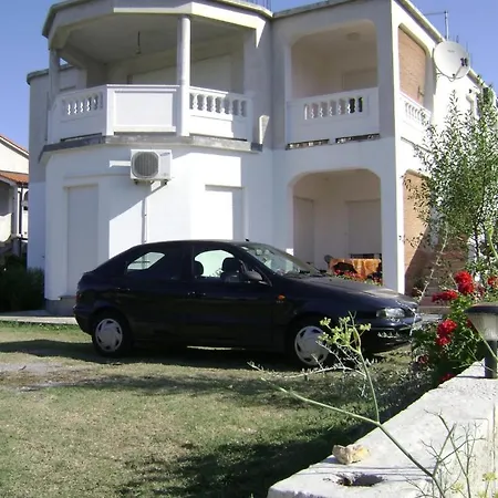 Guesthouse Lopar *