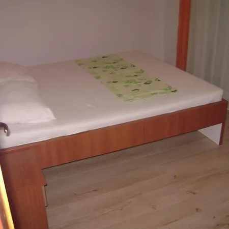 Guesthouse Lopar *