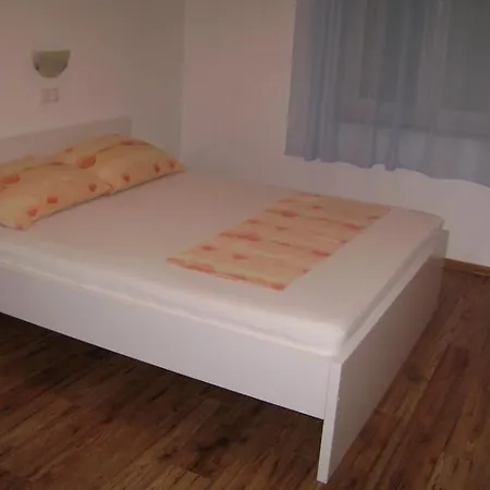 Apartment Guesthouse Lopar