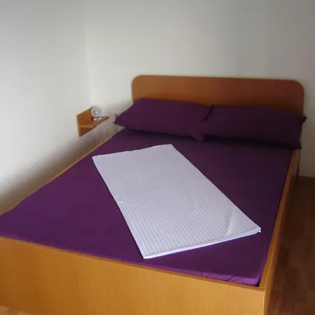 Guesthouse Lopar *