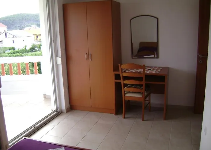 Guesthouse Lopar Lägenhet