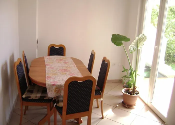 Guesthouse Lopar Lägenhet